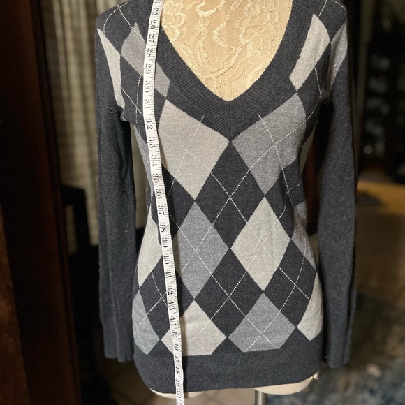J crew argyle cashmere blend sweater/ grey/  white/ charcoal size small-like new - Picture 3 of 12